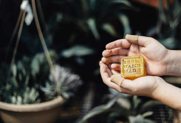 Handmade toiletries can help reduce plastic use at home