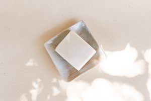 Looking for a simple cold process soap recipe without palm oil? Look no further, here’s one of our favourites